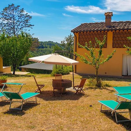 Agriturismo Podere Le Tombe Pensionat Palaia Eksteriør billede