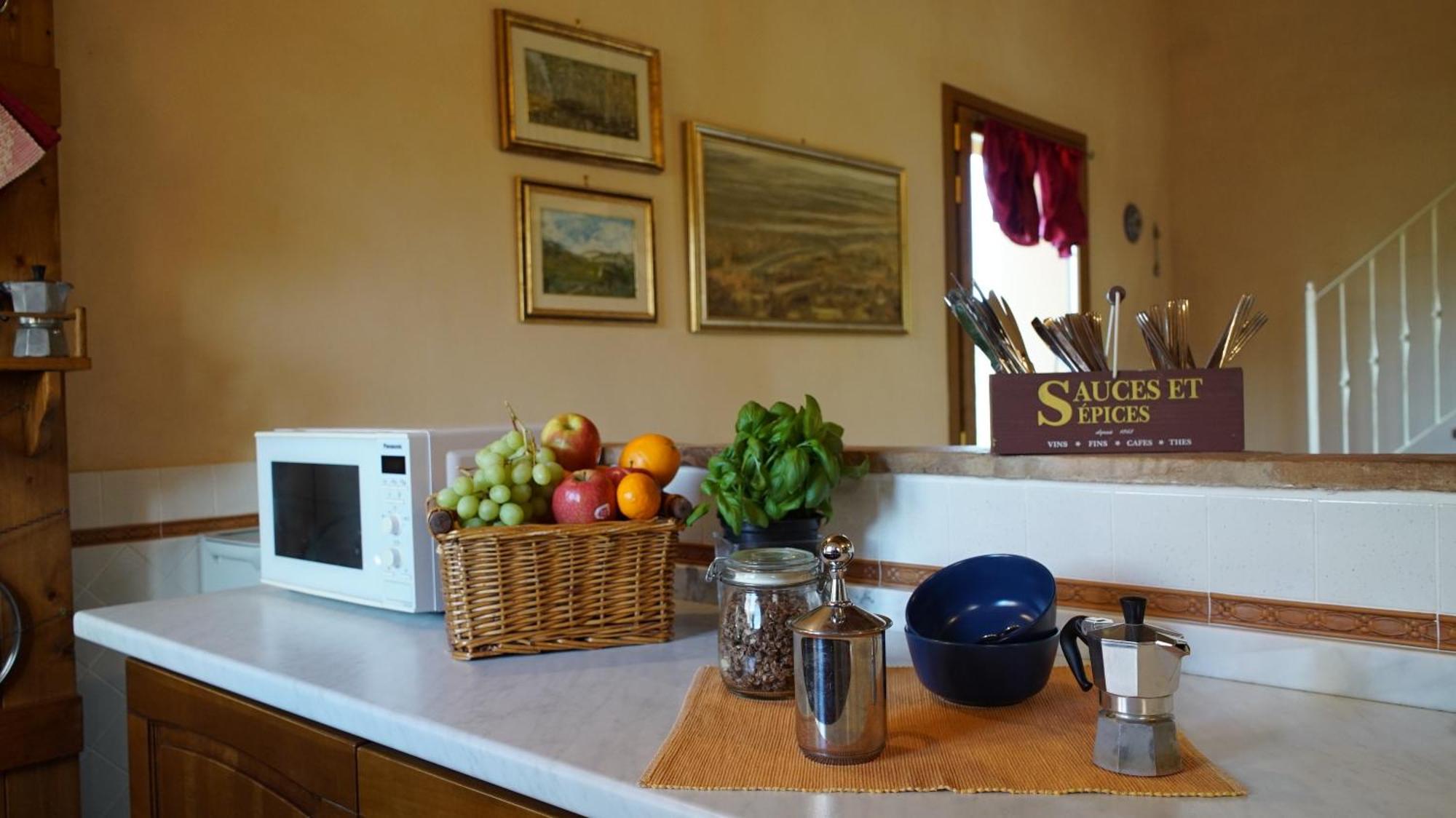 Agriturismo Podere Le Tombe Pensionat Palaia Eksteriør billede