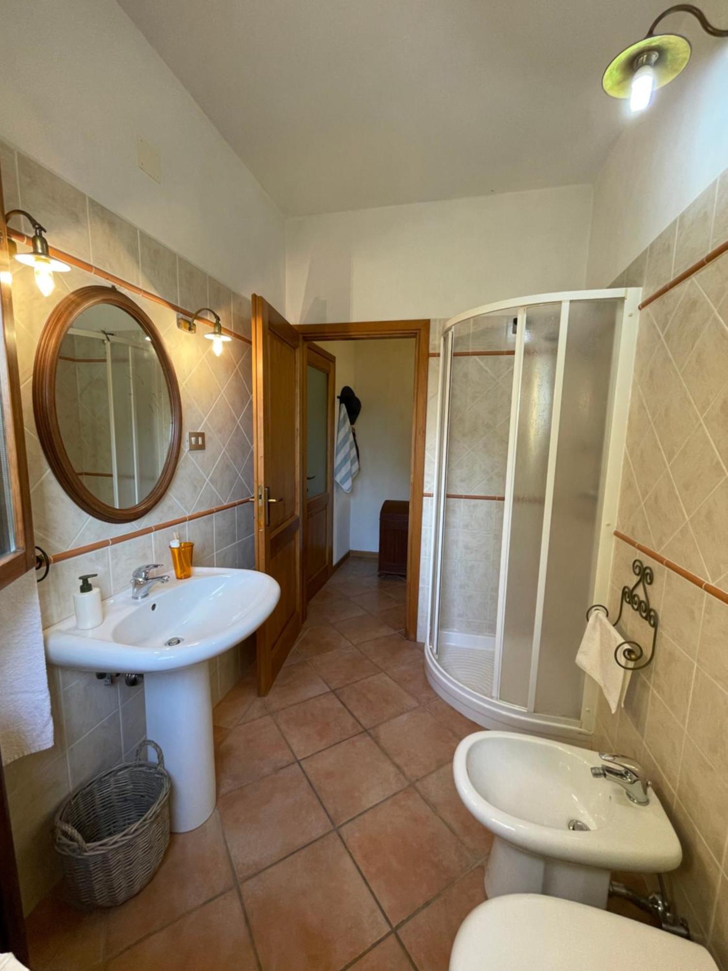 Agriturismo Podere Le Tombe Pensionat Palaia Eksteriør billede