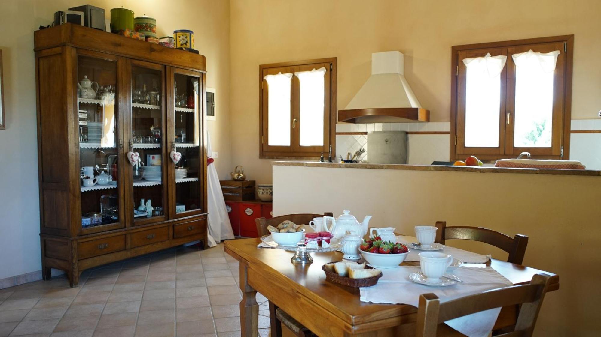 Agriturismo Podere Le Tombe Pensionat Palaia Værelse billede