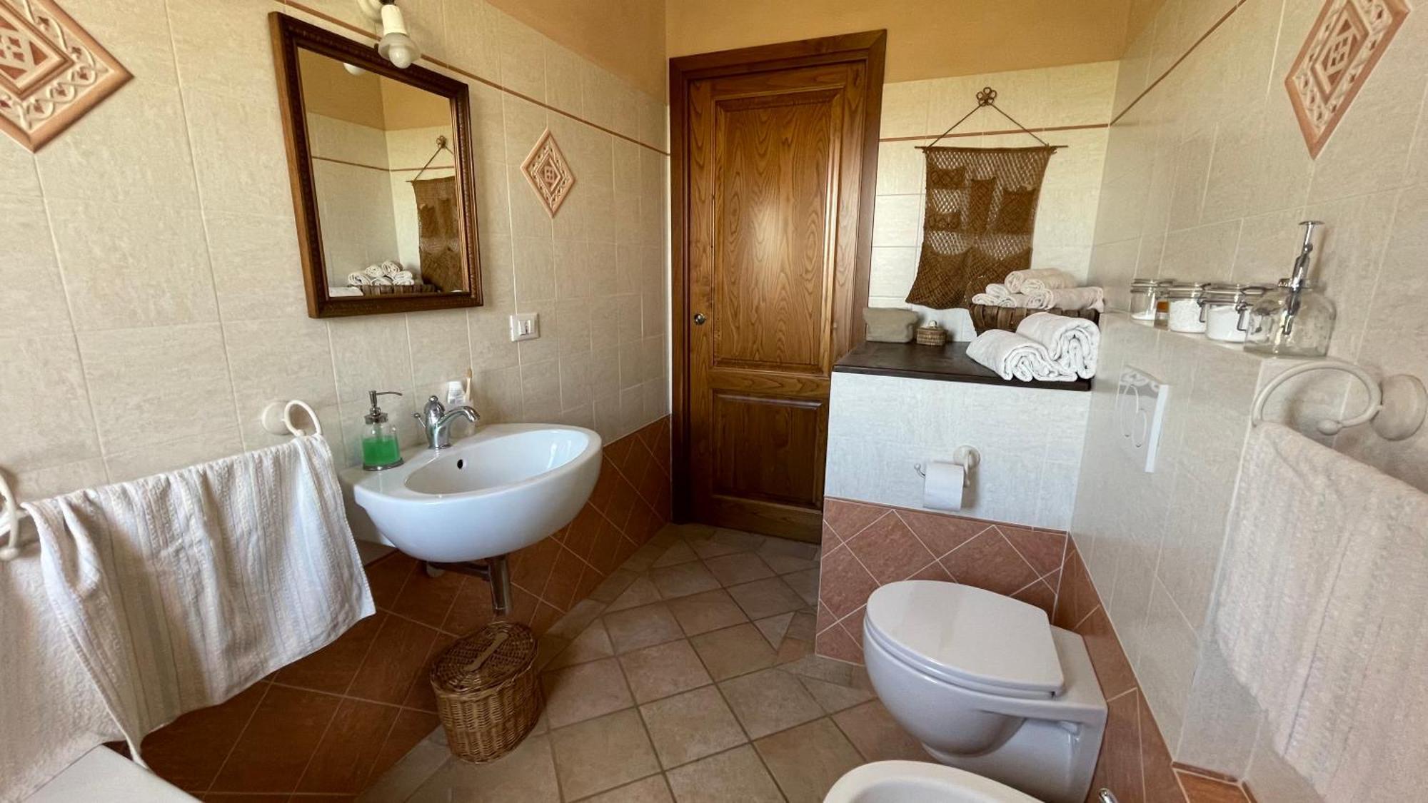 Agriturismo Podere Le Tombe Pensionat Palaia Værelse billede