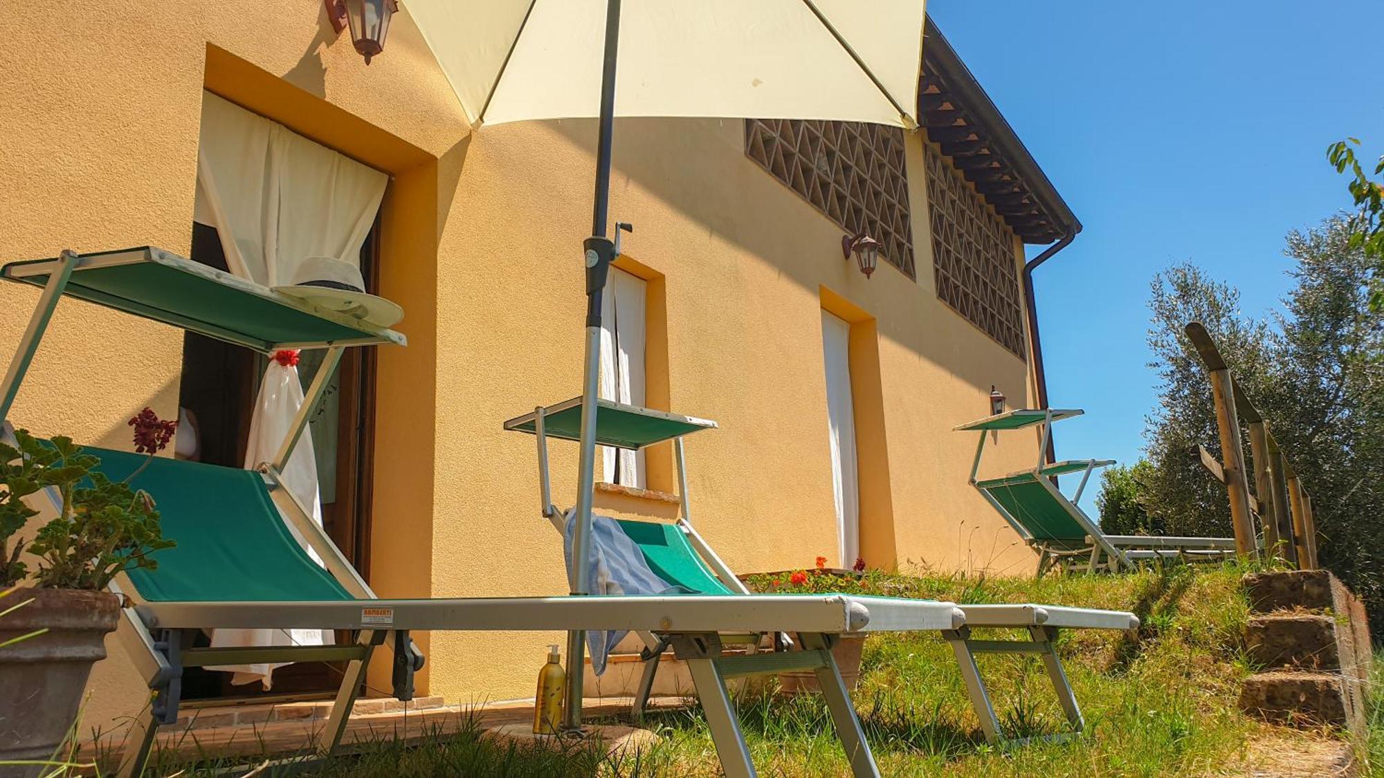 Agriturismo Podere Le Tombe Pensionat Palaia Værelse billede